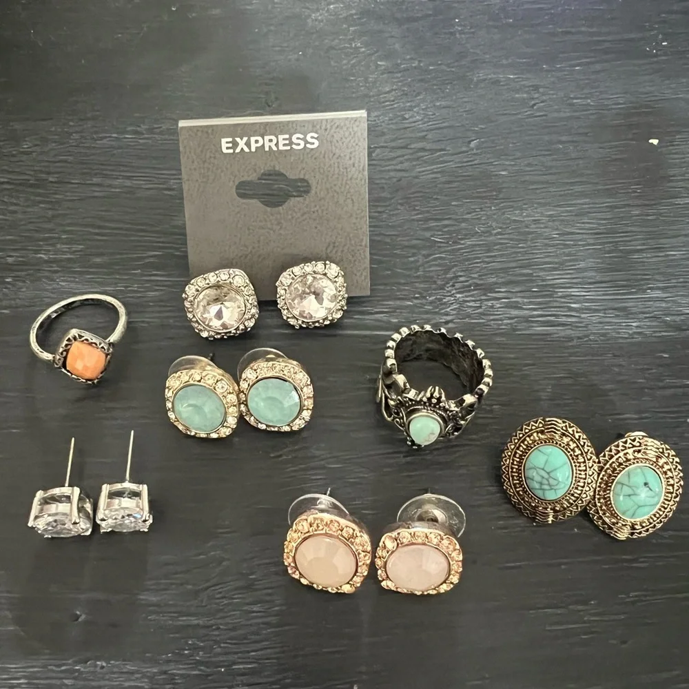 Express Jewelry Set - Silver and Turquoise - Picture 1 of 3
